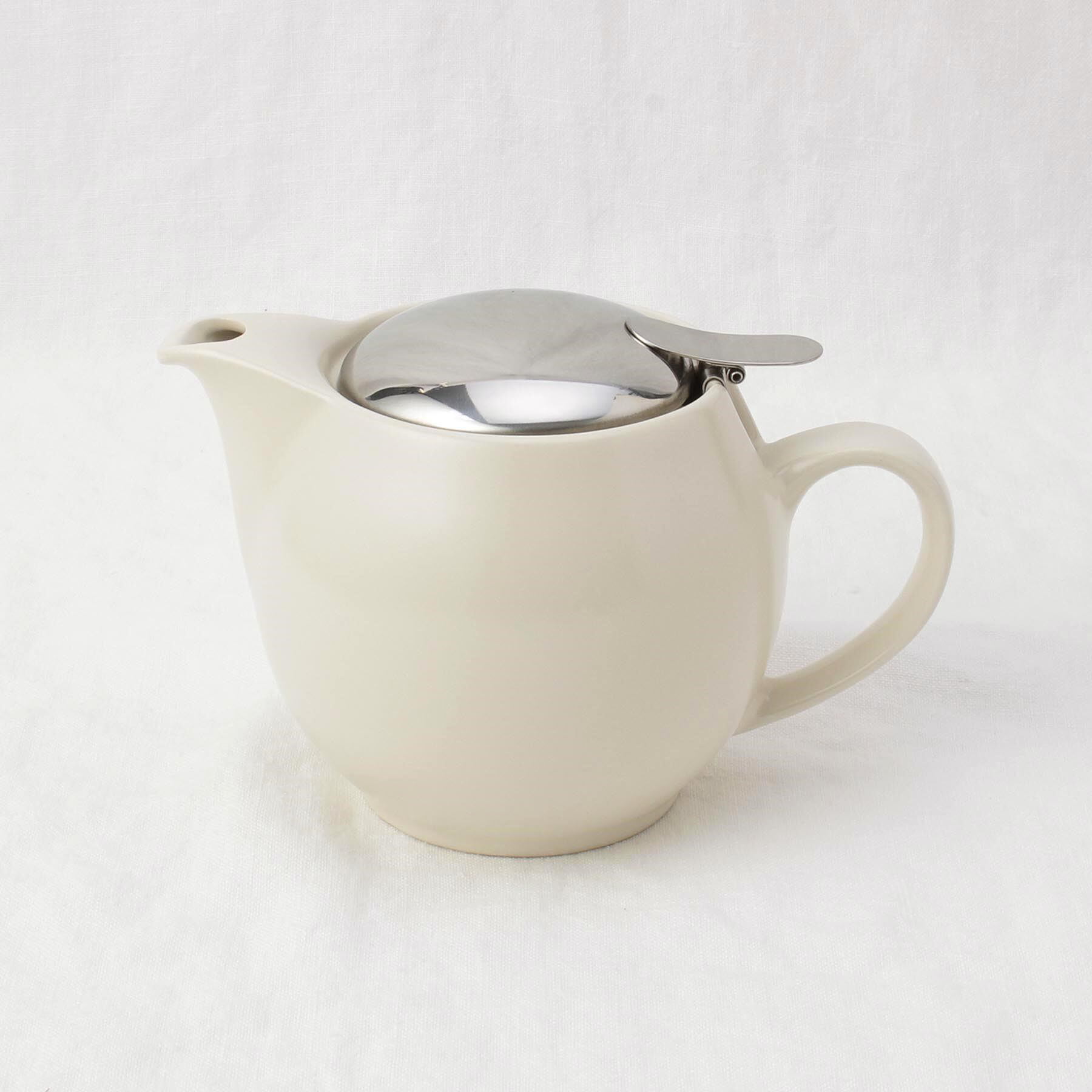 212 KITCHEN STORE「ユニバーサルティーポット3人用 シルキーアイボリー ＜ZEROJAPAN ゼロジャパン＞」|食器・キッチングッズ|