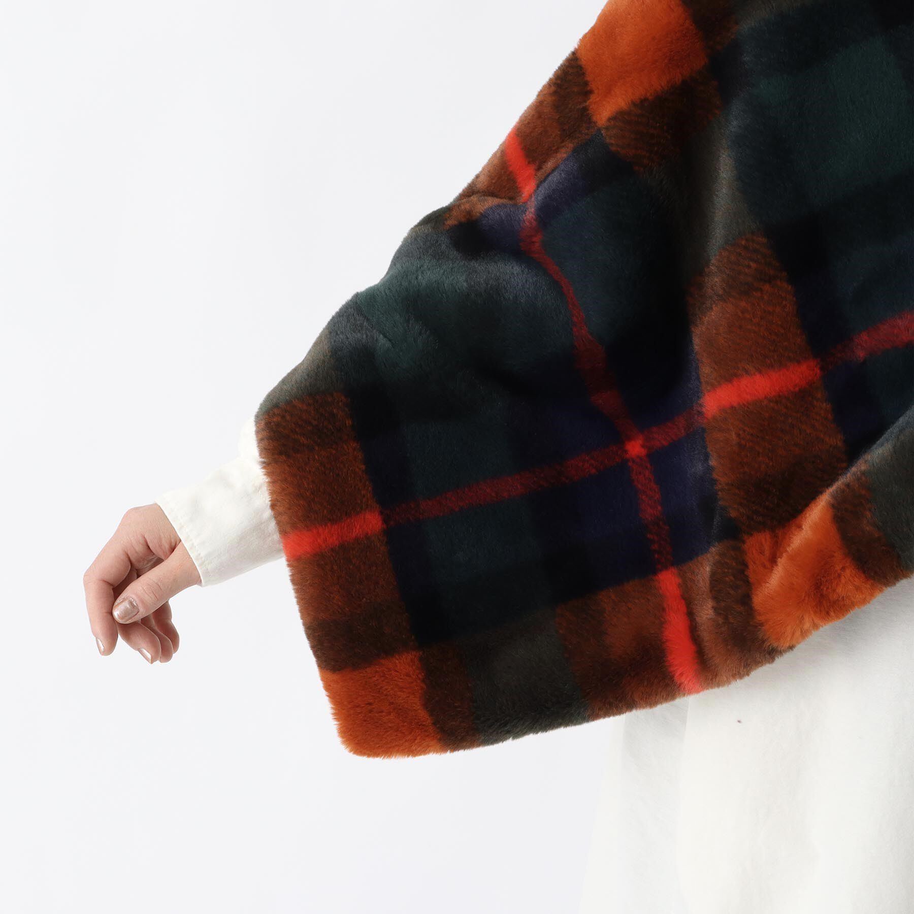 212 KITCHEN STORE「チェックファー ポンチョ ネイビー」|ブランケット|