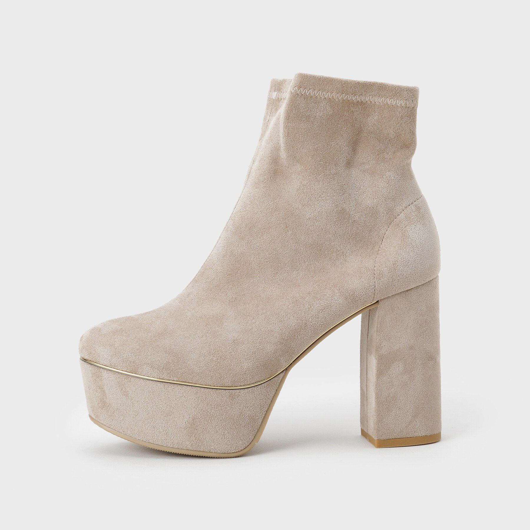 ESPERANZA「【ラク盛り／ショートブーツ】リピーター続出／脚長美脚 ゴールドライン厚底ショートブーツ」|ショートブーツ|