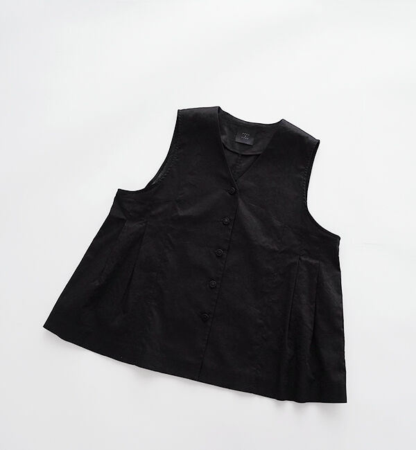 オオカミとフクロウ「フクロウと湖のほとりのシロツメグサ&ldquo;あわせ&rdquo;」|ベスト・ジレ|