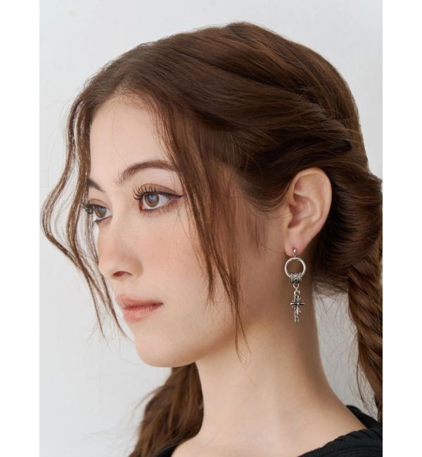 EVRIS「CHAIN CROSS MOTIF ピアス」|ピアス|