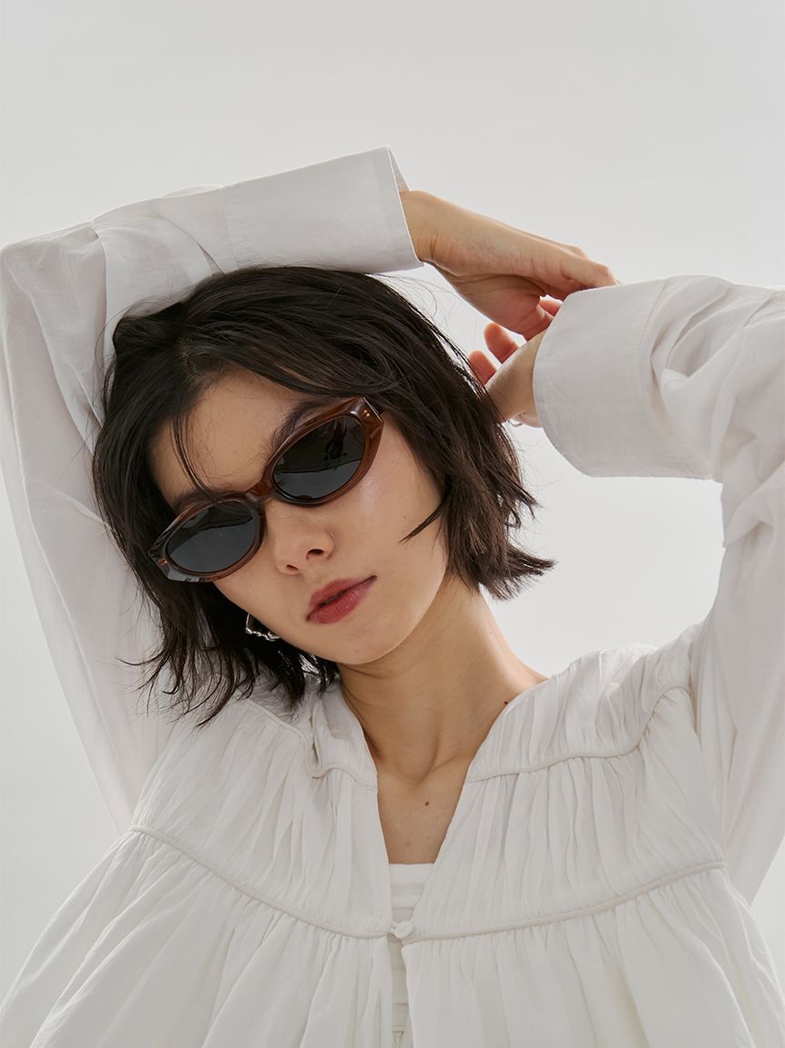 emmi atelier「オーバルキャットアイフレームサングラス」|サングラス|