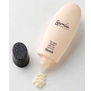 ガミラシークレット「ガミラシークレット ハンドクリーム (５０ｍｌ)」|ハンドケア|