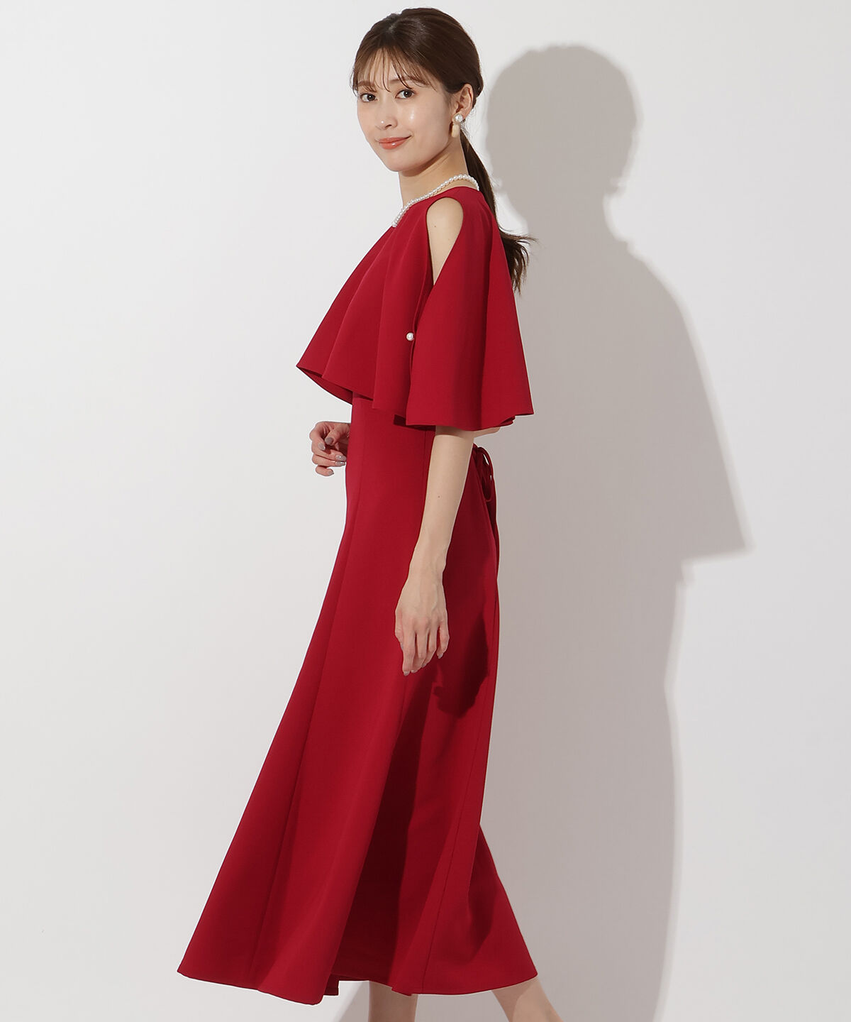 アンドクチュール「ケープレイヤードクルーネックドレス」|ドレス|