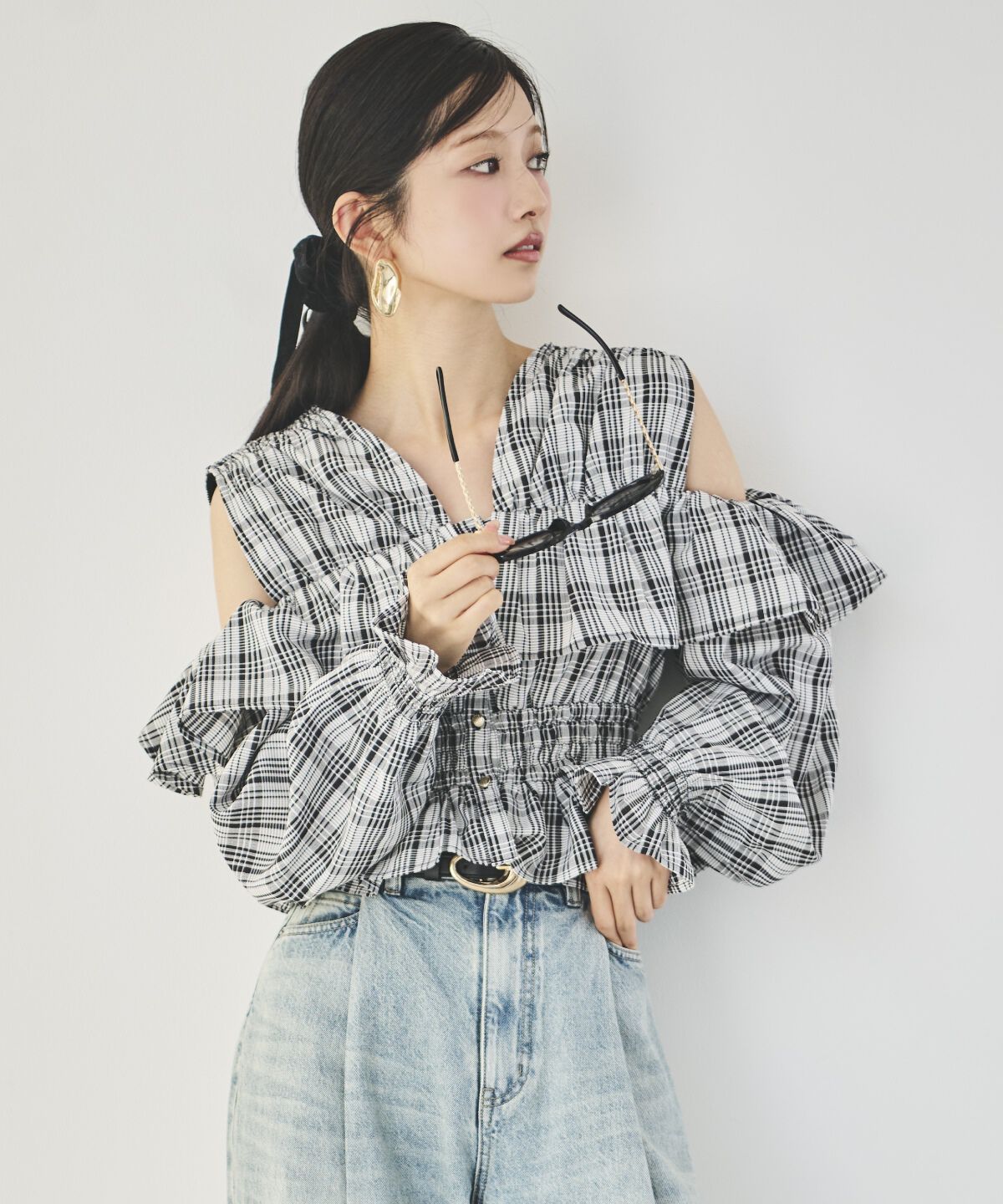アンドクチュール「オープンショルダーチェックフリルブラウス」|シャツ・ブラウス|