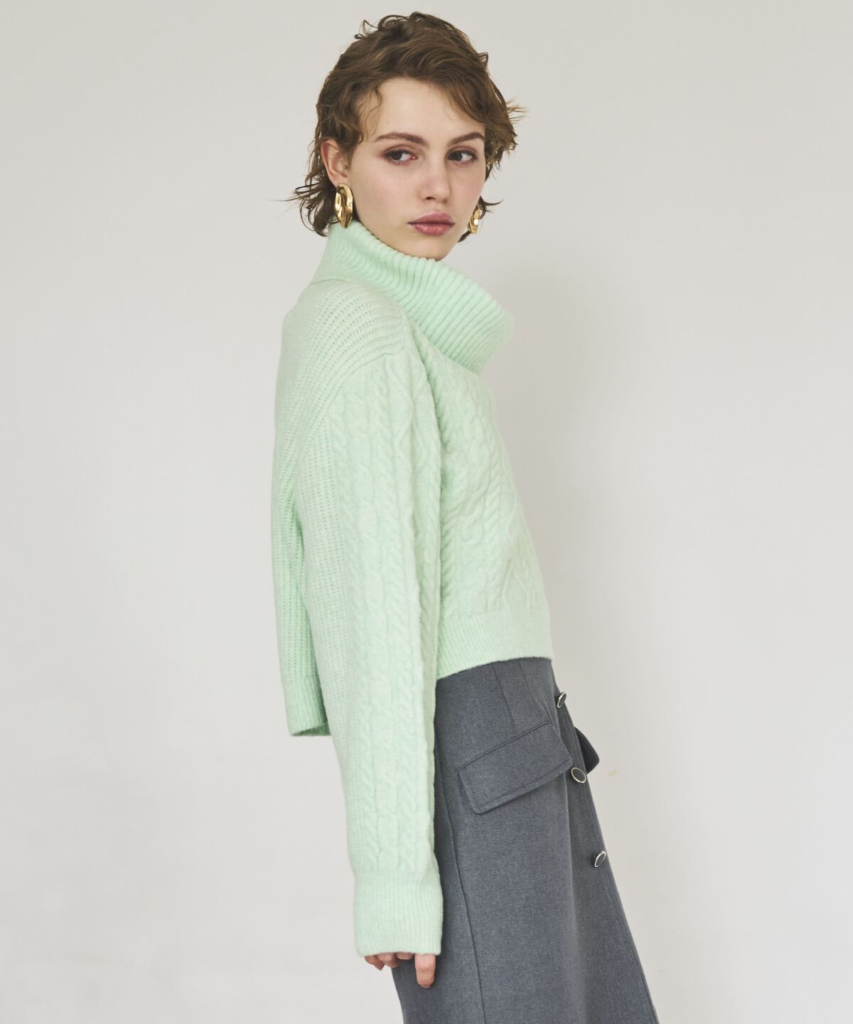 アンドクチュール「ミルドライクケーブルタートルネックプルオーバー」|ニット・セーター|