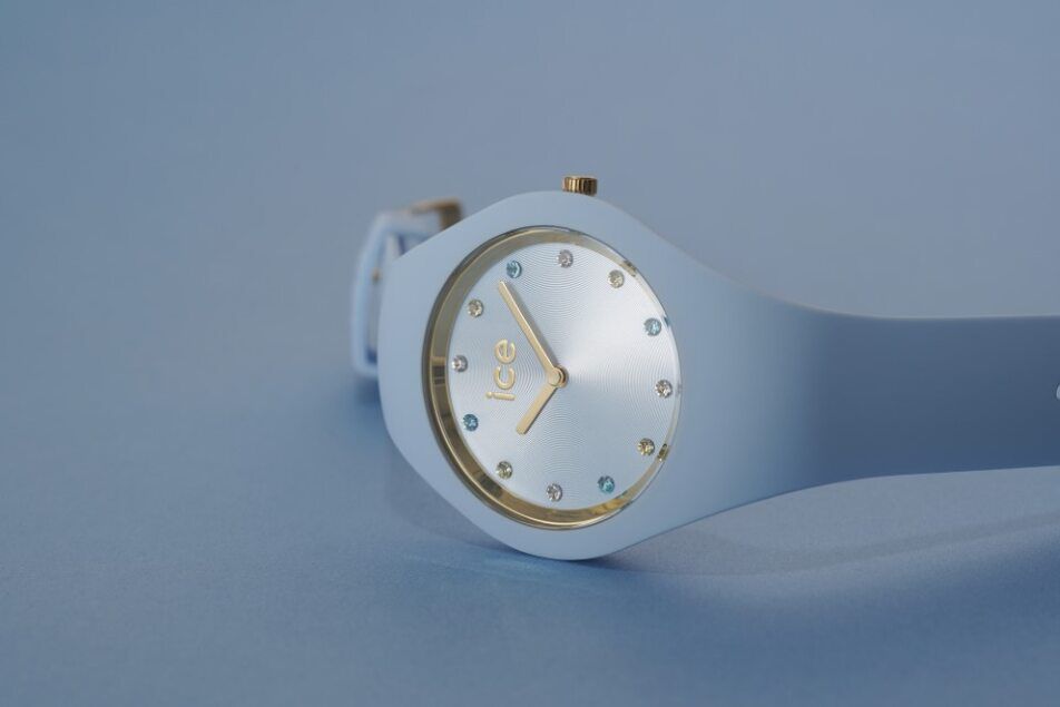 ICE-WATCH「〈ICE-WATCH(ｱｲｽｳｫｯﾁ)〉ICE cosmos ｸﾘｱｽｶｲ ｽﾓｰﾙﾌﾟﾗｽ」|腕時計|