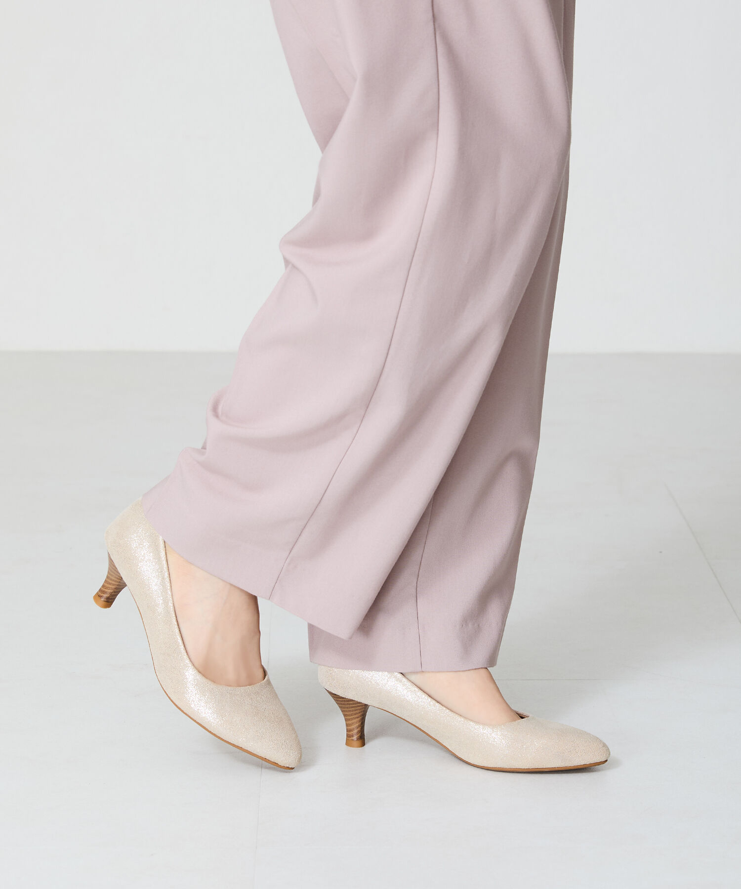 ORiental TRaffic「【WEB限定 / 累計9万足突破】 ミドルヒール パンプス /R-4008  ヒール5.5cm シンプル オフィス クッション」|パンプス|