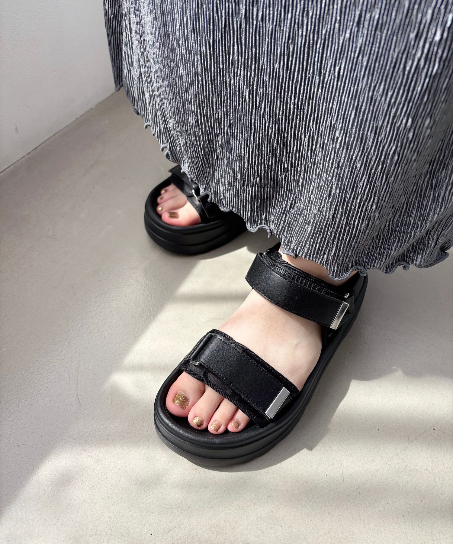 ORiental TRaffic「【Fit meサンダル】メタルパーツ厚底サンダル/51226 サンダル 軽い 人気 トレンド 再入荷」|サンダル|