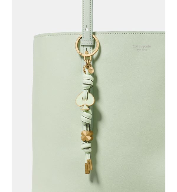 kate spade new york「スペード ロゴ エナメル ノット バッグ チャーム」|財布|Sweet Pea