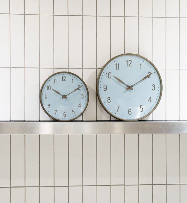 Style for Living「＜Arne Jacobsen＞WALL CLOCK STATION ROYAL BLUE 210」|ステーショナリー|