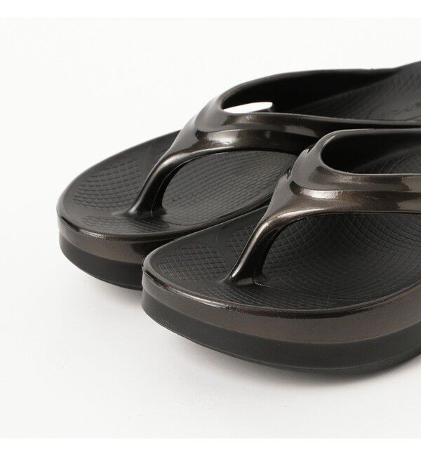 Ray BEAMS 「OOFOS / OOmega Luxe」|サンダル|