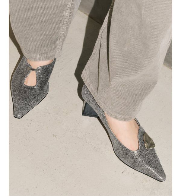 GRISE「《追加》GRISE5cmレザーARTYアシメカットパンプス」|パンプス|シルバー