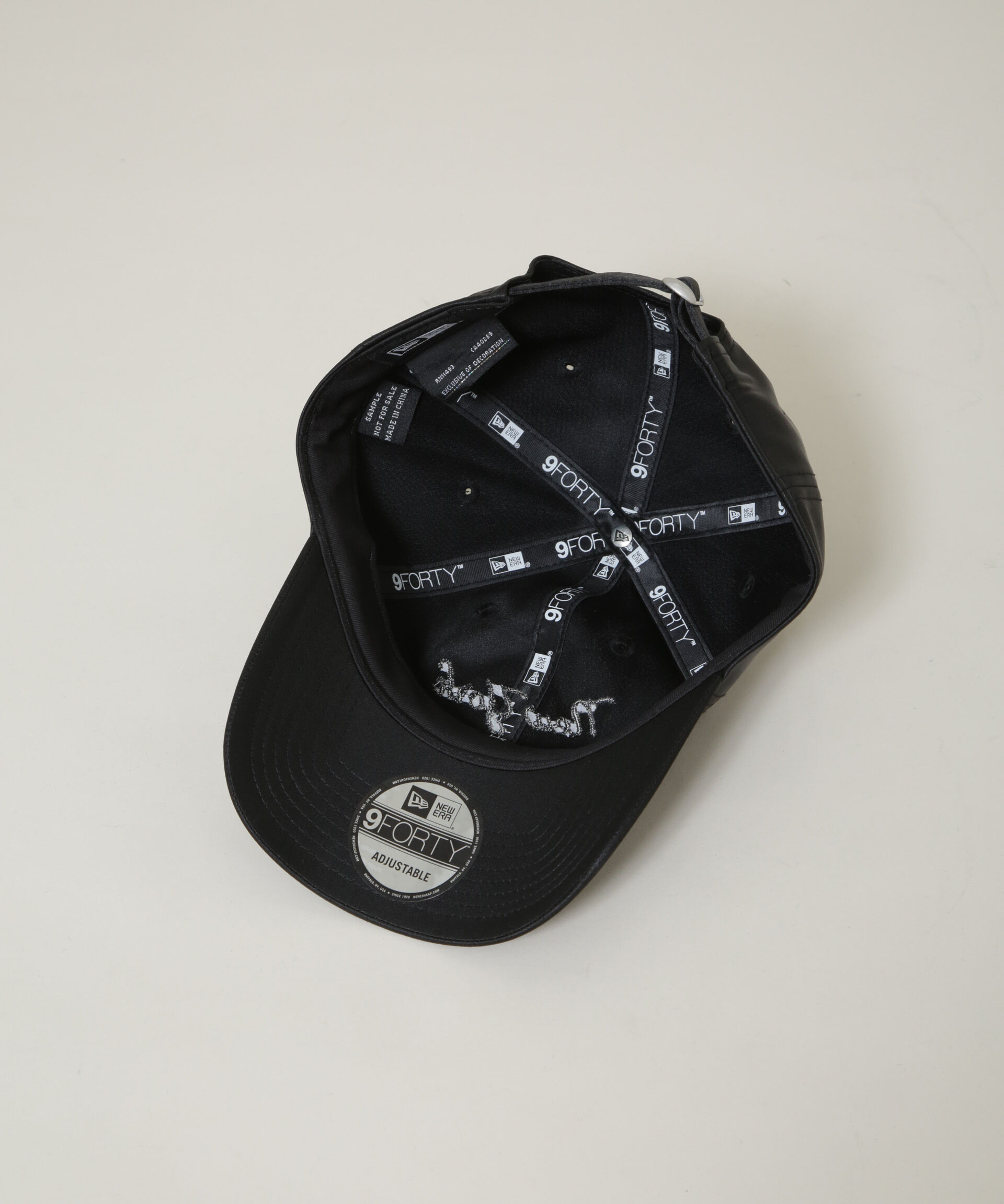 nano･universe「NEW ERA(R)/別注 940 NY / MLB SATIN SCRIPT CAP」|キャップ・キャスケット|