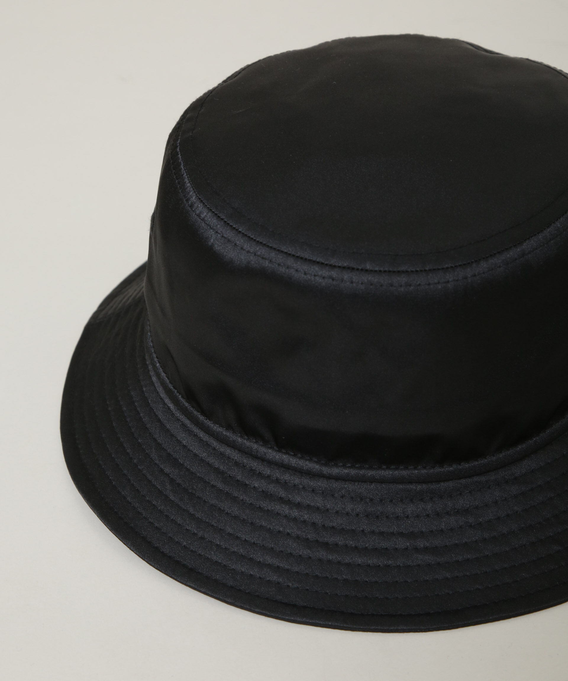 nano･universe「NEW ERA(R)/別注 BUCKET01 / SATIN HAT」|キャップ・キャスケット|