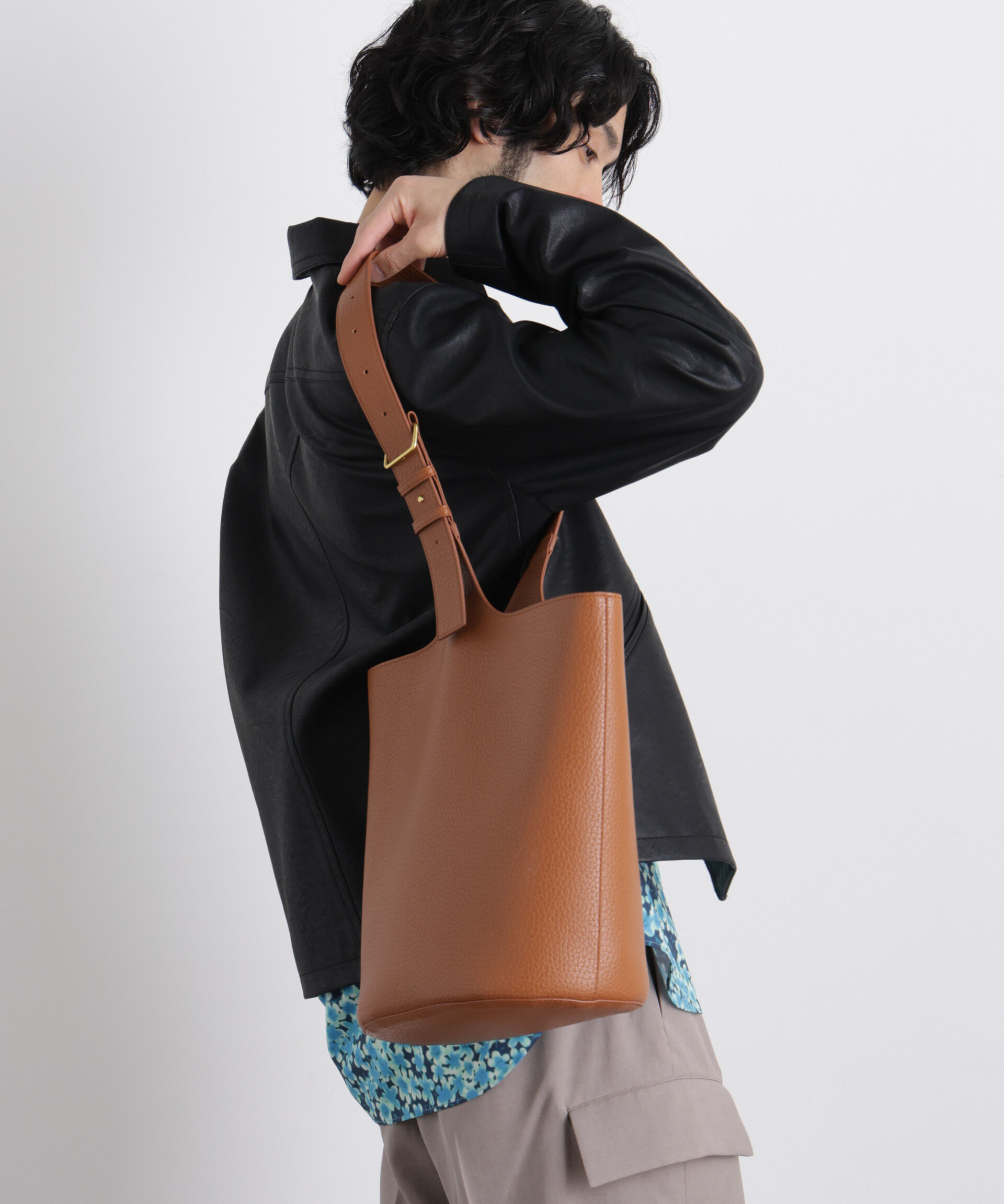 nano･universe「シュリンクワンハンドルバッグ」|ショルダー・メッセンジャー|