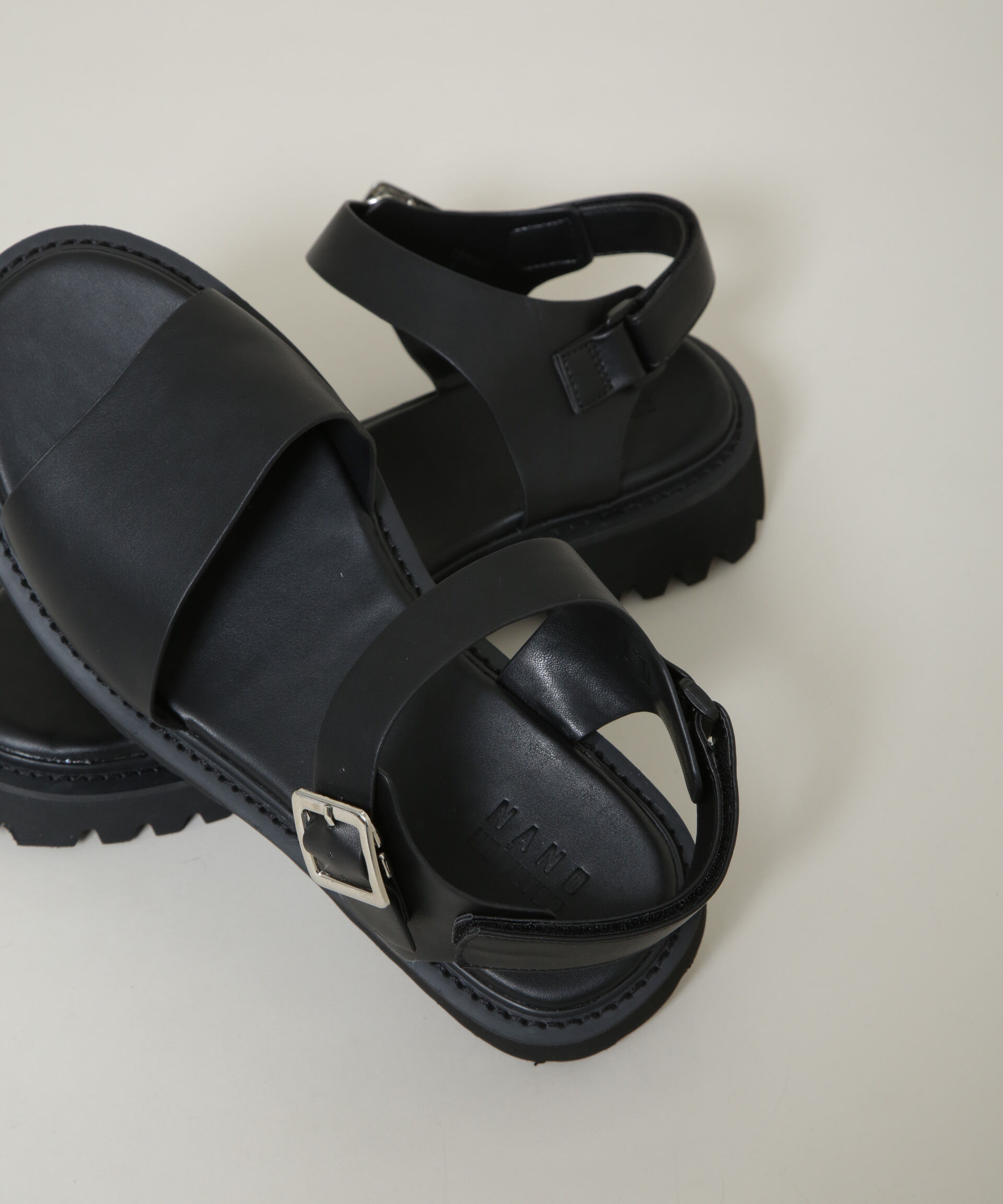 nano･universe「スタンダードストラップサンダル」|サンダル|