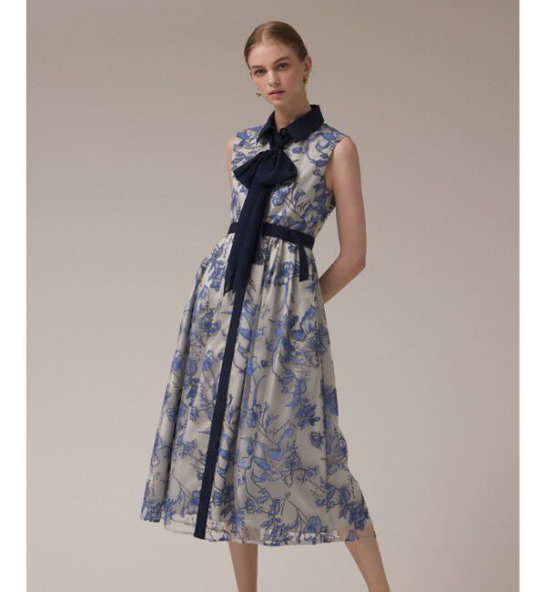 GRACE CONTINENTAL「フラワー刺繍ボウタイドレス」|ドレス|ブルー