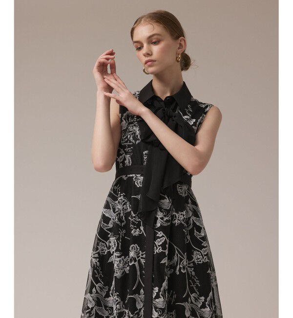 GRACE CONTINENTAL「フラワー刺繍ボウタイドレス」|ドレス|