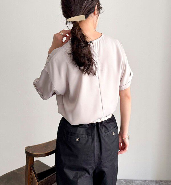 fredy emue「【WEB限定カラーあり】サテン半袖Tシャツブラウス」|シャツ・ブラウス|