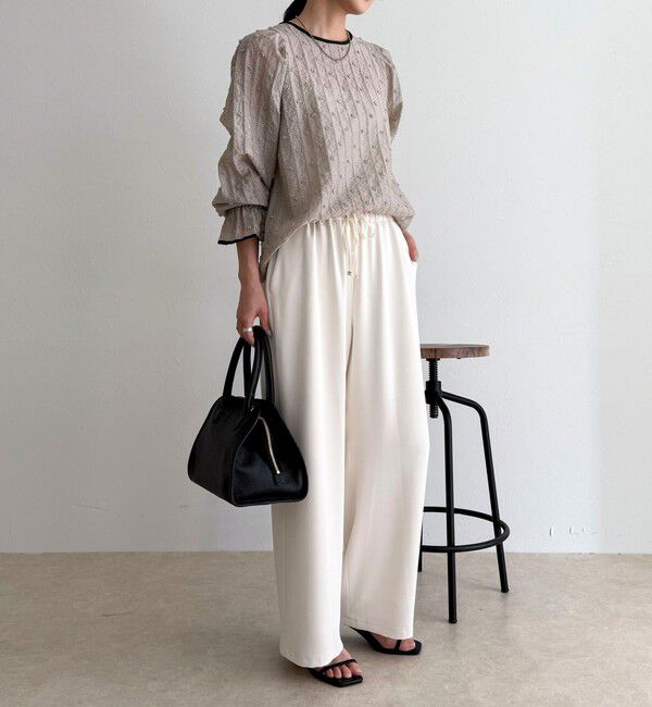 fredy emue「【4サイズ展開/リピーター続出！】とろみツイルストレートイージーパンツ」|チノ|