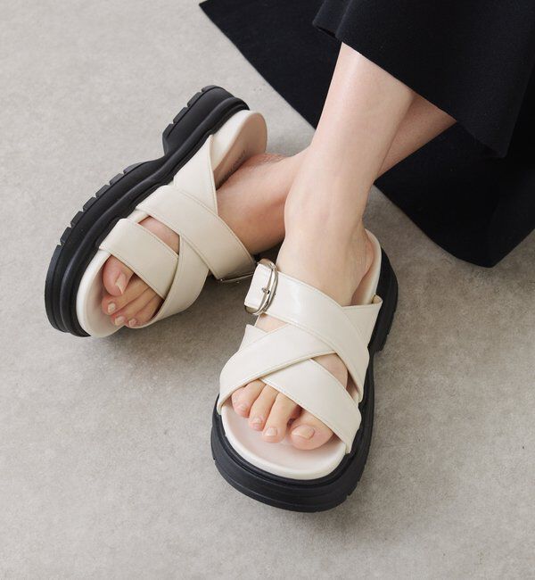  「【PAPILLONNER/パピヨネ】ベルトクロスサンダル」|その他|オフホワイト