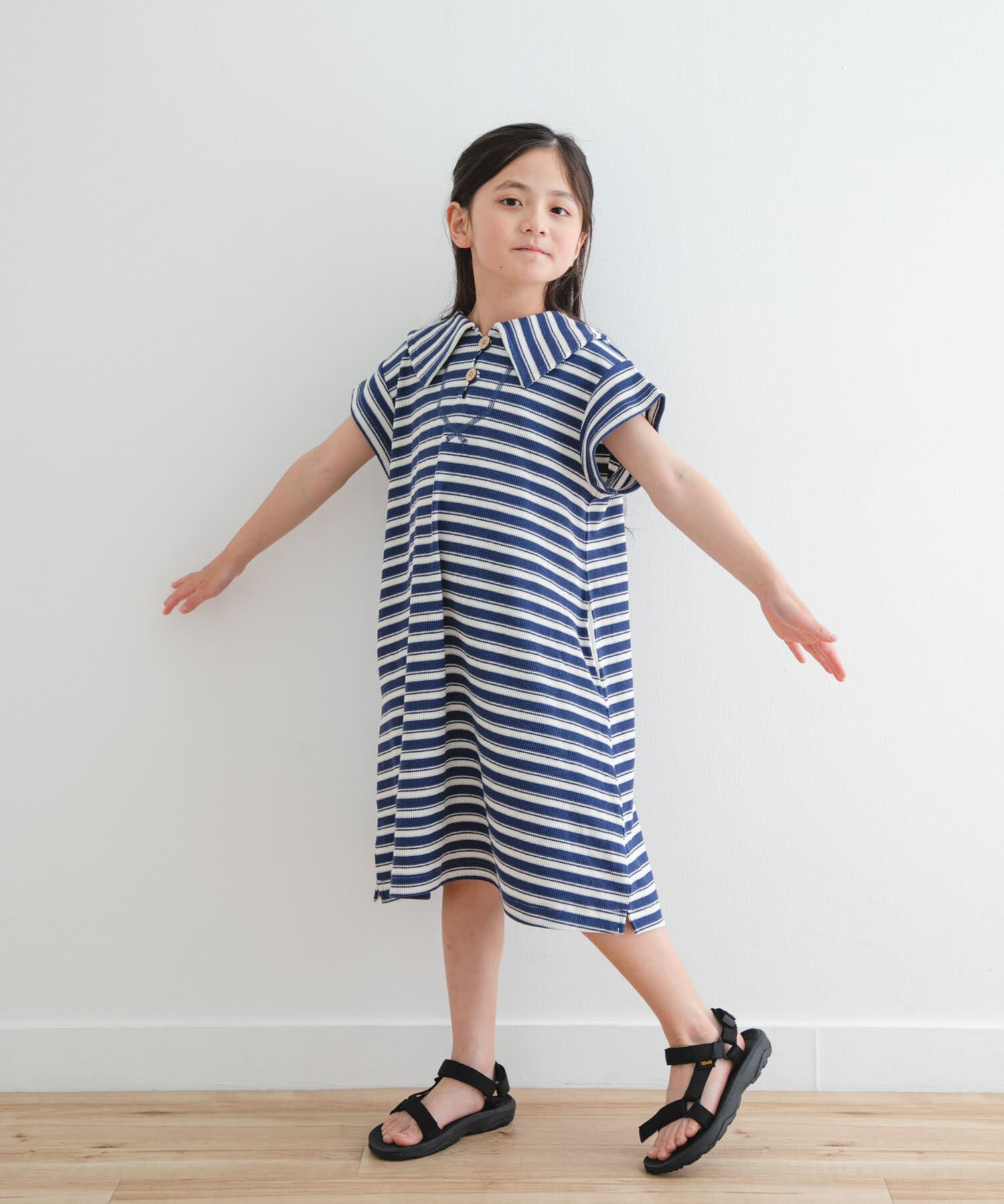 URBAN RESEARCH DOORS「『WEB/一部店舗限定サイズ』セーラーカラーカットワンピース(KIDS)」|ワンピース|