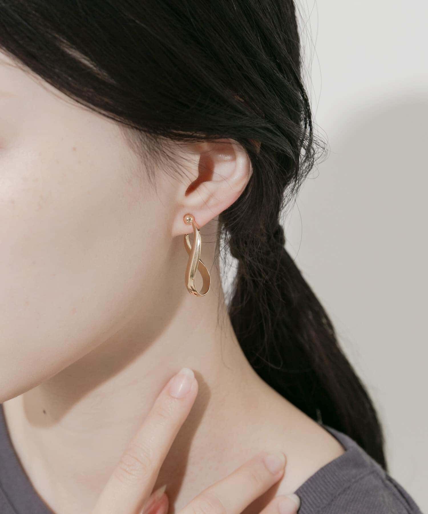 SMELLY「メタルツイストフープイヤリング」|イヤリング|