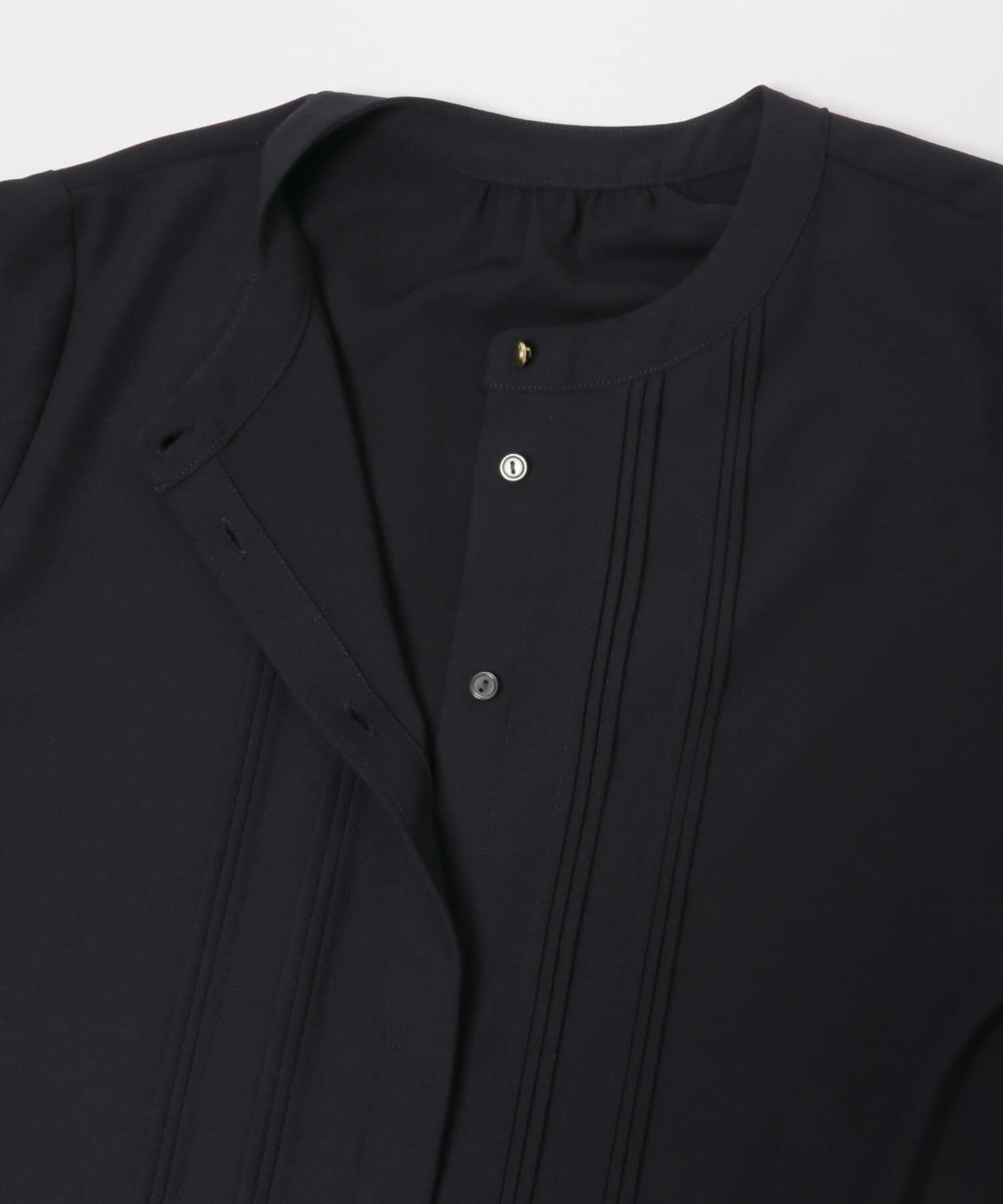 URBAN RESEARCH DOORS「ピンタックゴールドボタンブラウス」|シャツ・ブラウス|