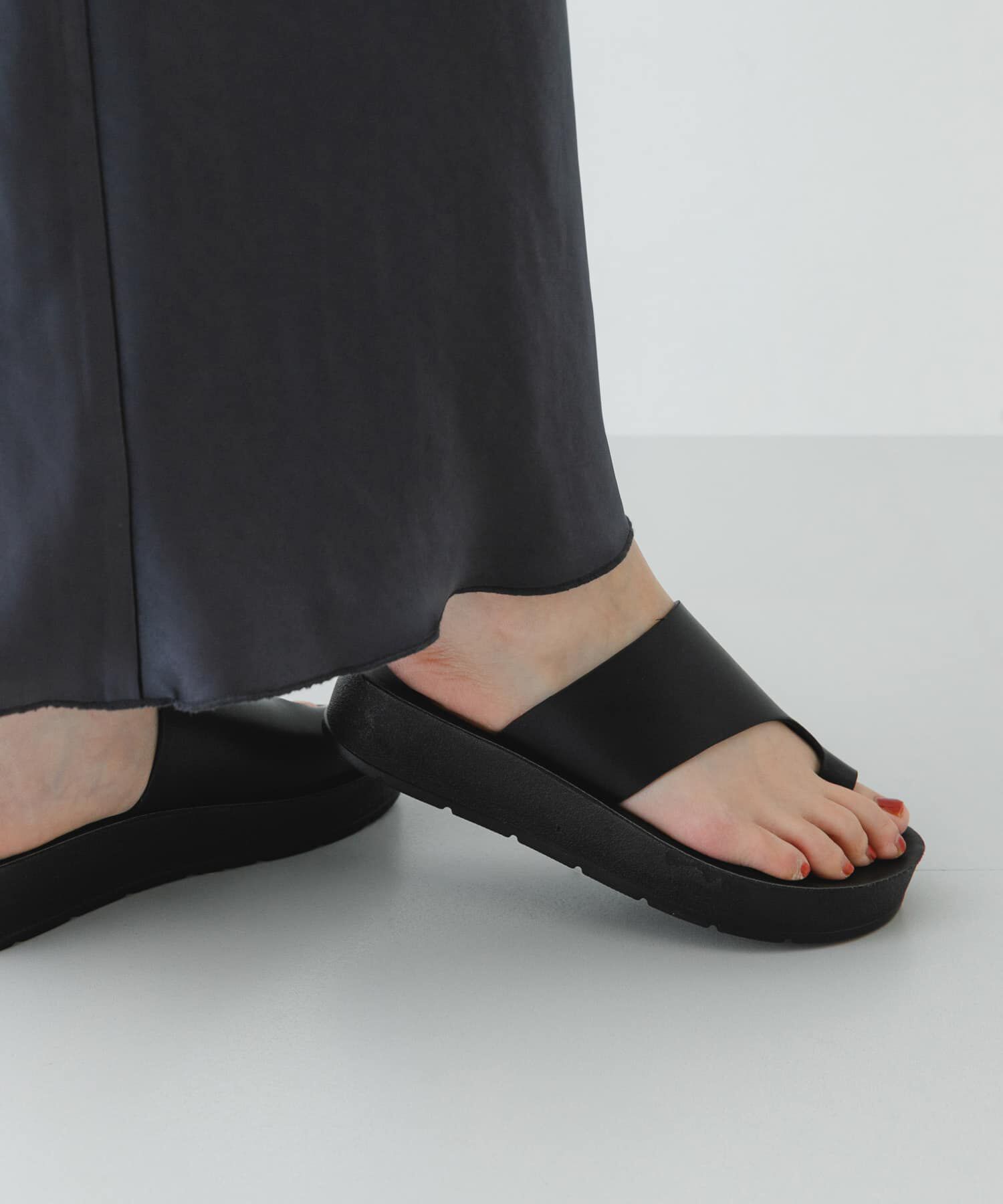 RODE SKO「厚底トングサンダル」|サンダル|