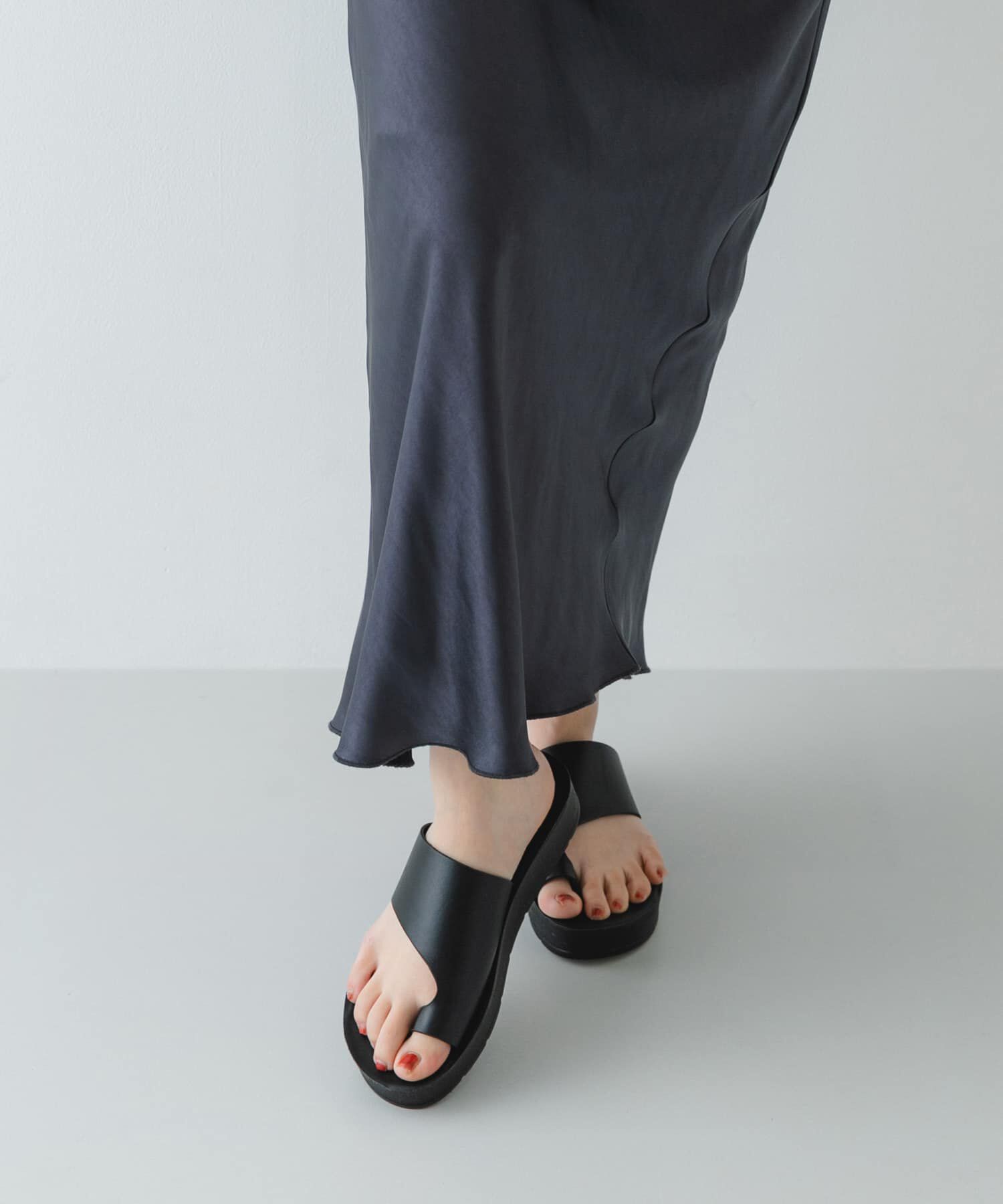 RODE SKO「厚底トングサンダル」|サンダル|