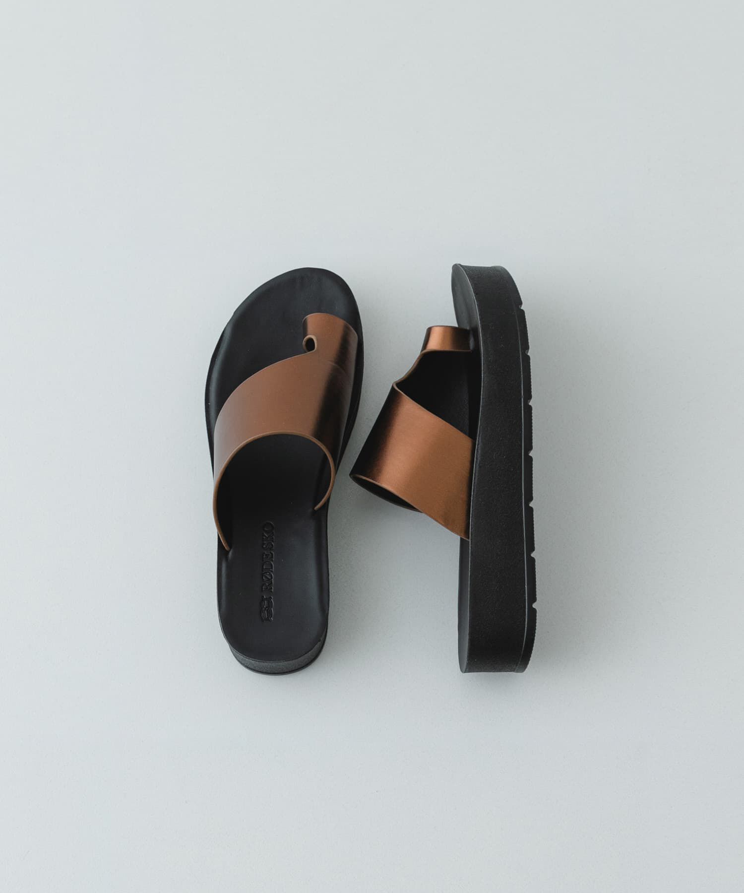 RODE SKO「厚底トングサンダル」|サンダル|