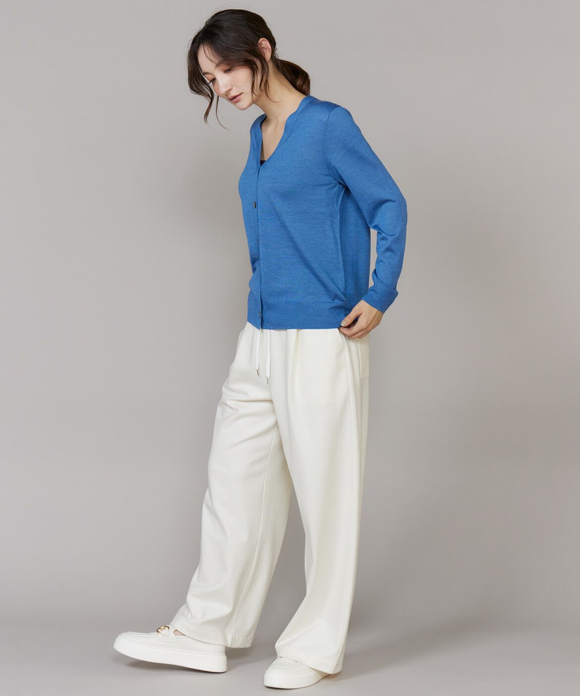 INED「《CONTESSA》シルクカシミヤVネックカーディガン」|カーディガン|