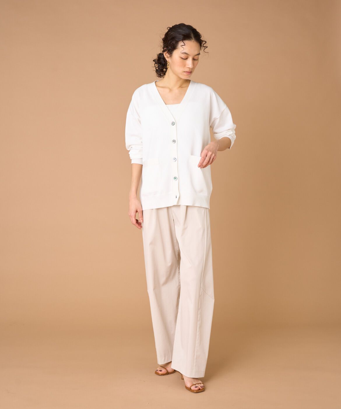 INED「《大きいサイズ》Vネックカーディガン」|カーディガン|