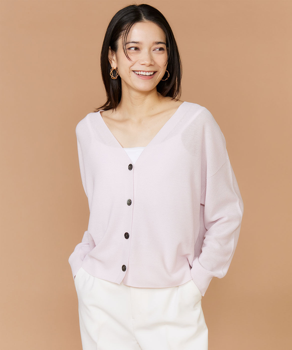 INED「《大きいサイズ》Vネックカーディガン《Cuoo》」|カーディガン|