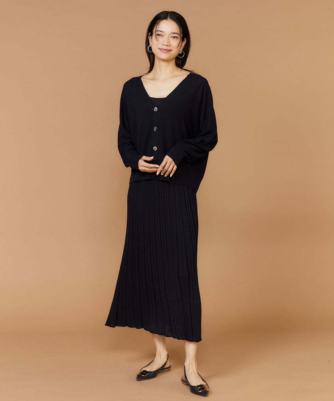 INED「《大きいサイズ》Vネックカーディガン《Cuoo》」|カーディガン|