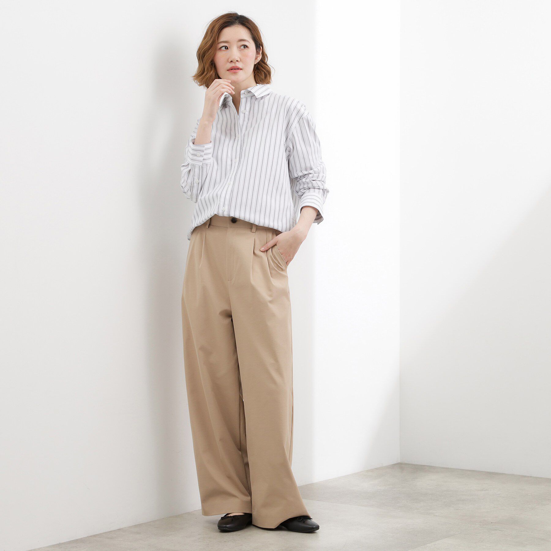 grove「【貴島明日香さん着用】一度着たら手放せない、驚きの伸びを備えたコットンナイロンストレッチシャツ」|シャツ・ブラウス|