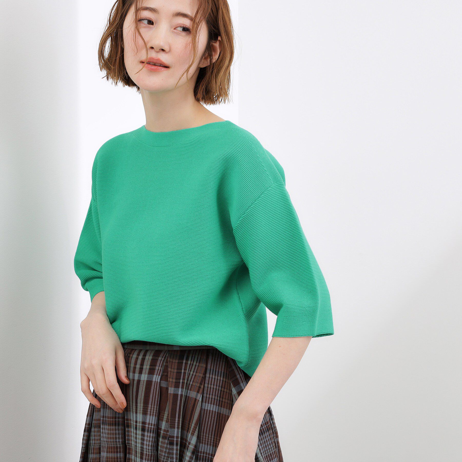 grove「【貴島明日香さん着用／洗濯機で洗える】レイヤードにもおすすめ、軽やかクロップドニット」|ニット・セーター|