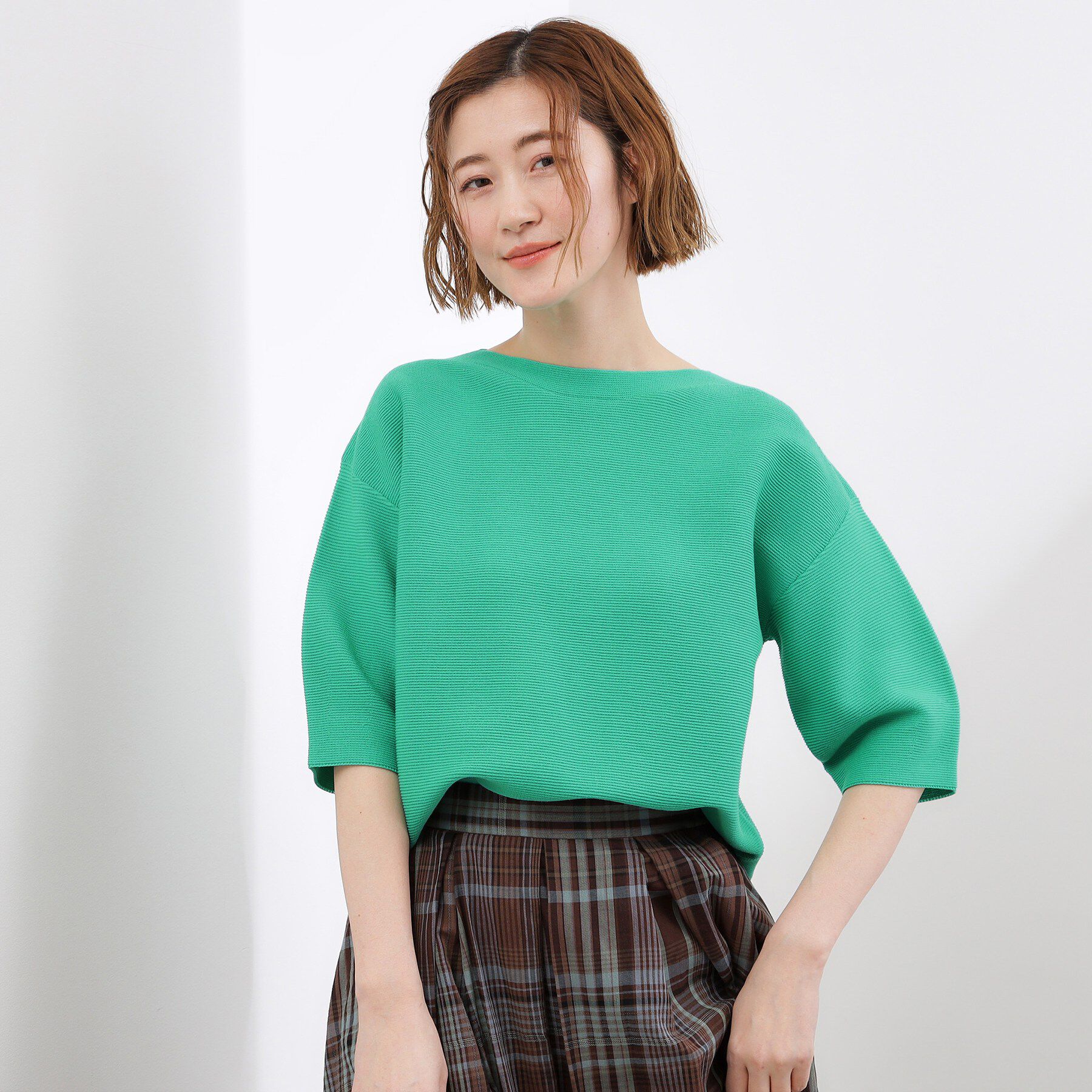 grove「【貴島明日香さん着用／洗濯機で洗える】レイヤードにもおすすめ、軽やかクロップドニット」|ニット・セーター|