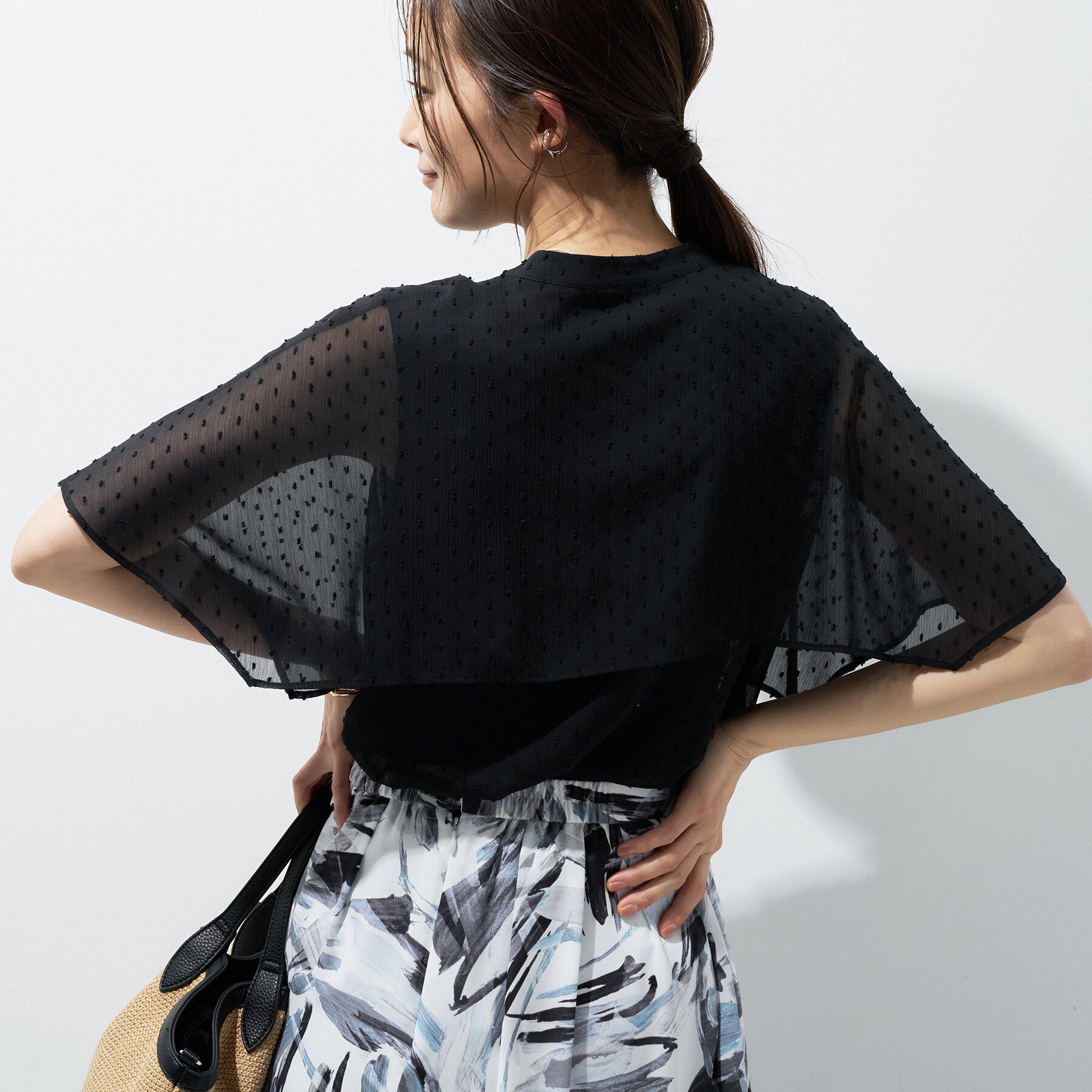 INDIVI「【洗える／ドットモチーフ】ケープスリーブブラウス」|シャツ・ブラウス|