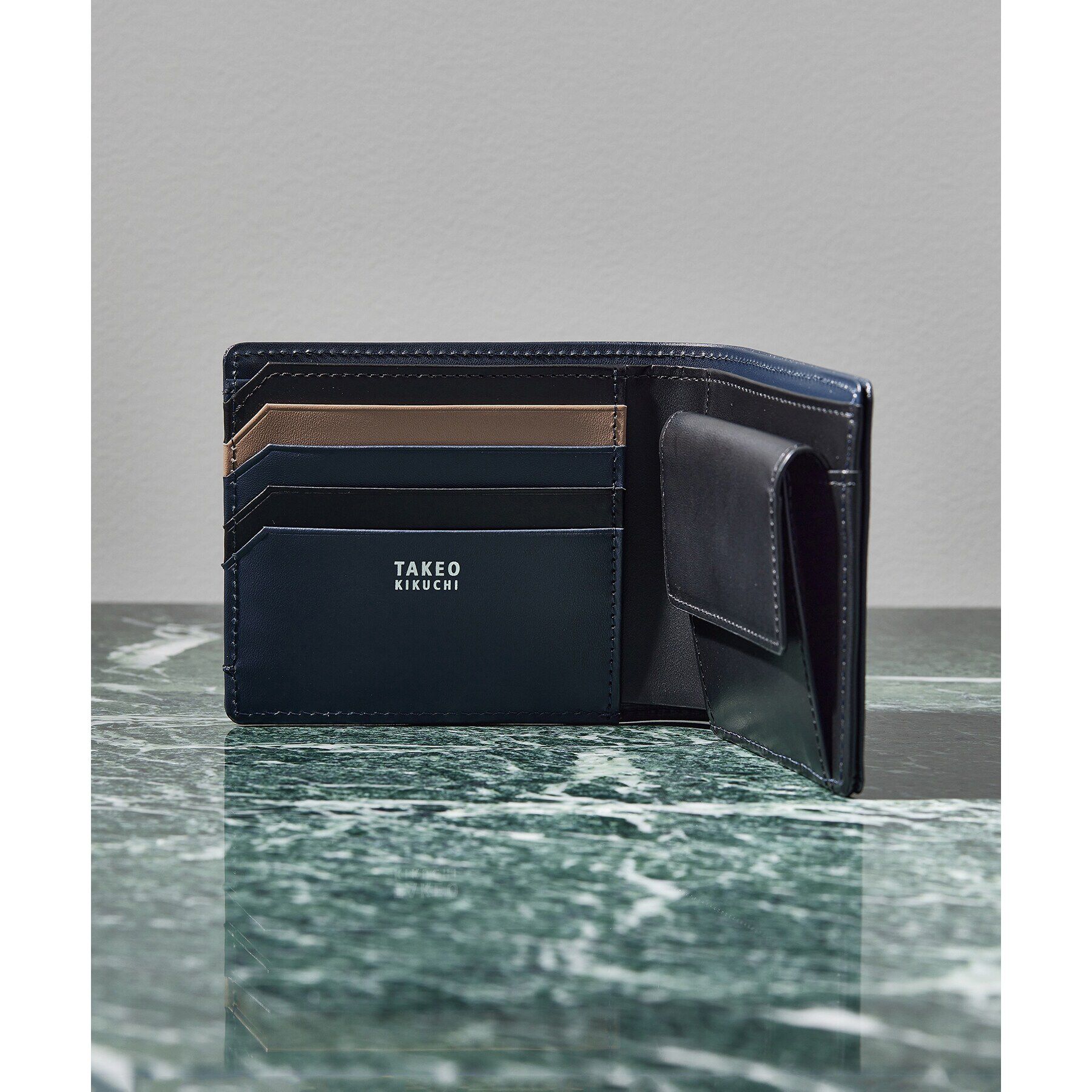 TAKEO KIKUCHI「配色型押しレザー 2つ折り財布」|財布|ネイビー(693)