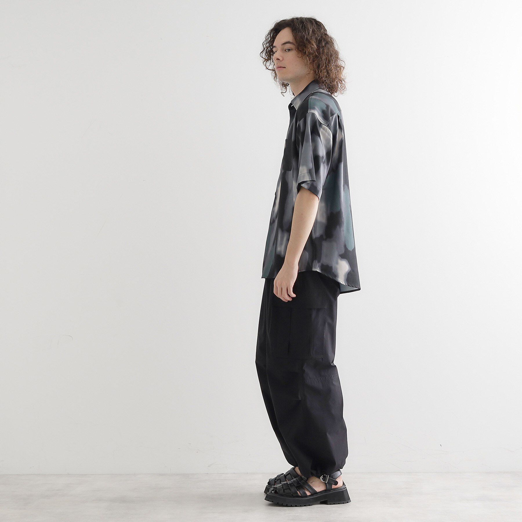 tk.TAKEO KIKUCHI「梨地ボカシプリントシャツ」|シャツ・ブラウス|