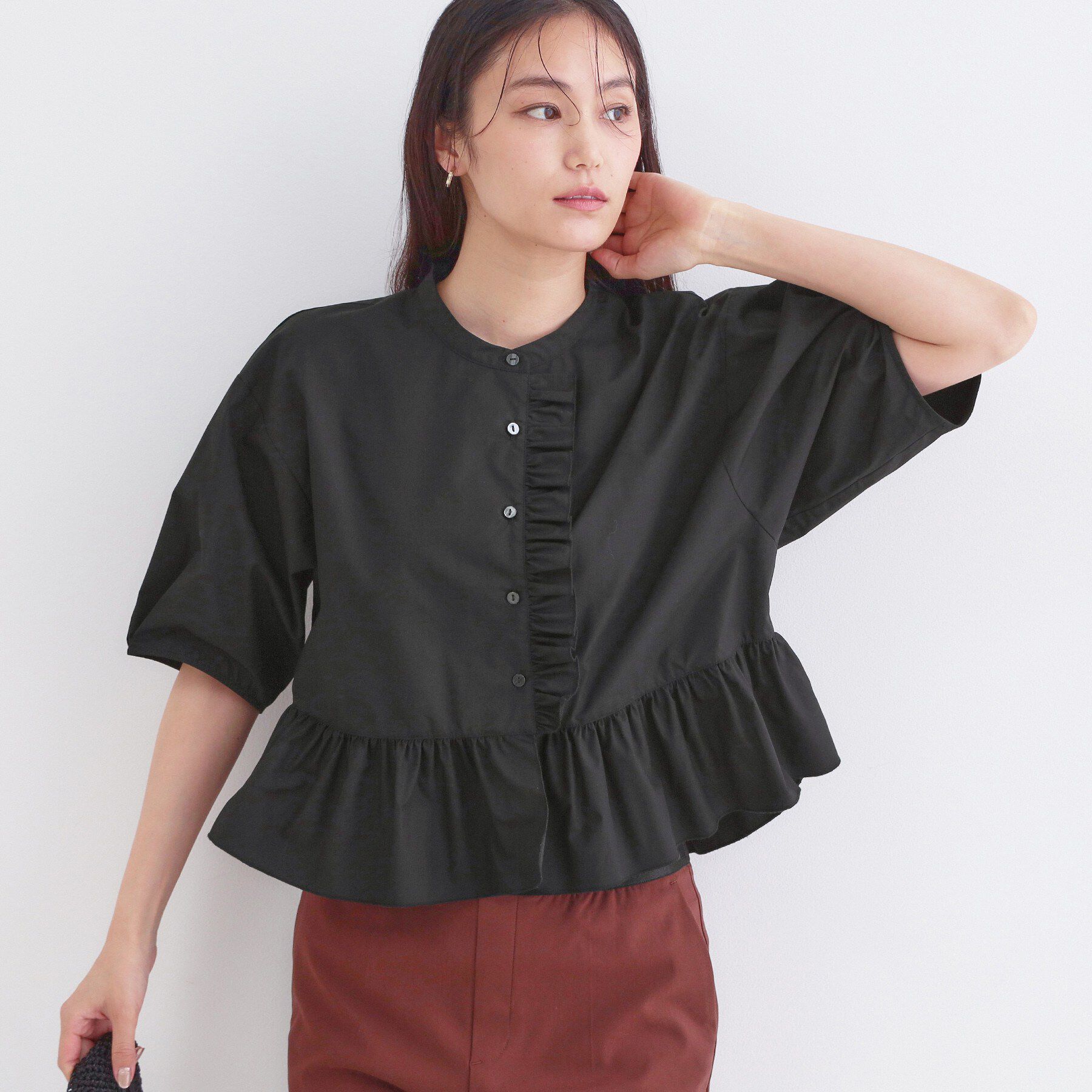 OPAQUE.CLIP「フリルペプラムシャツブラウス【洗濯機OK】」|シャツ・ブラウス|ブラック(019)