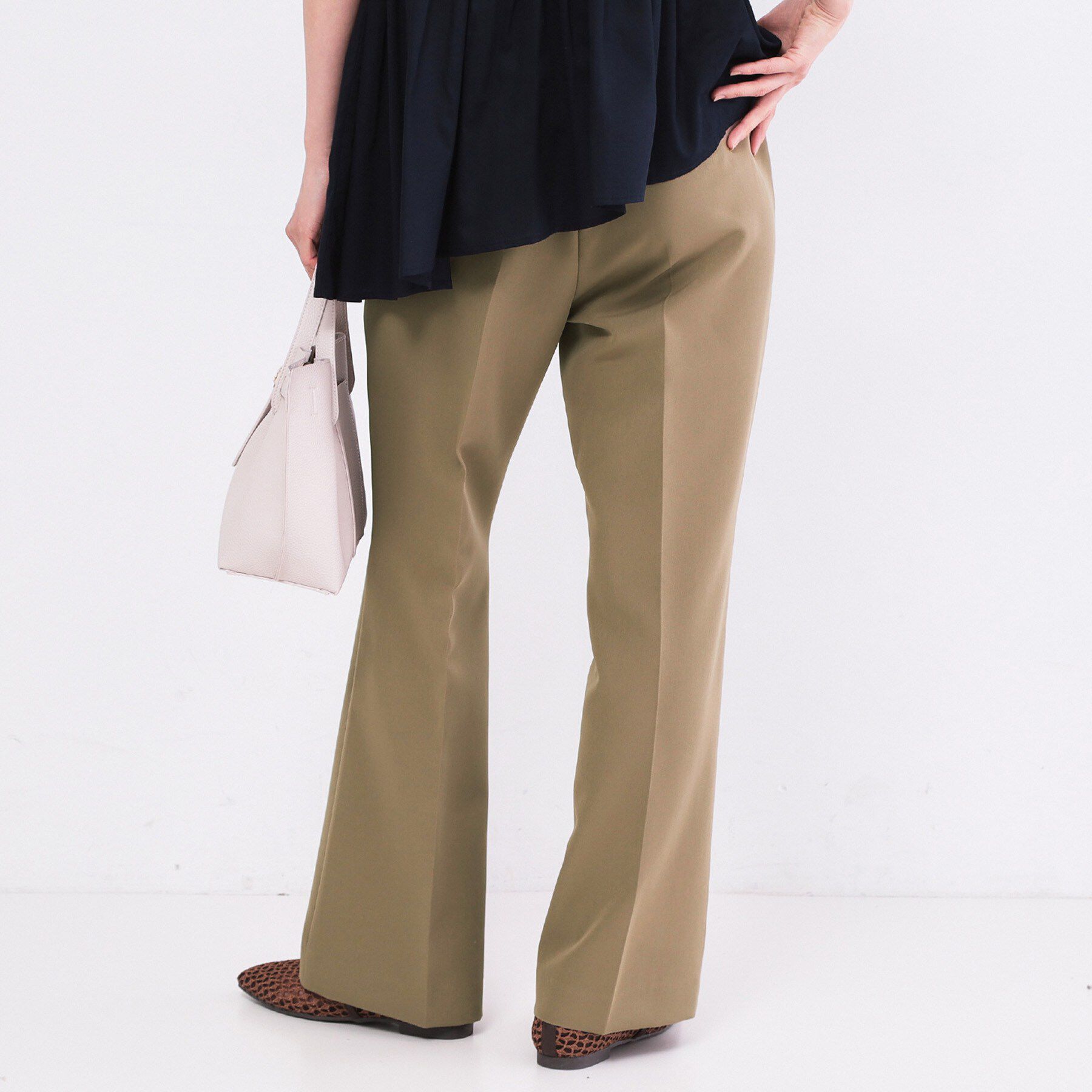 OPAQUE.CLIP「ストレッチフレアパンツ【洗濯機OK／イージーアイロン】」|その他|