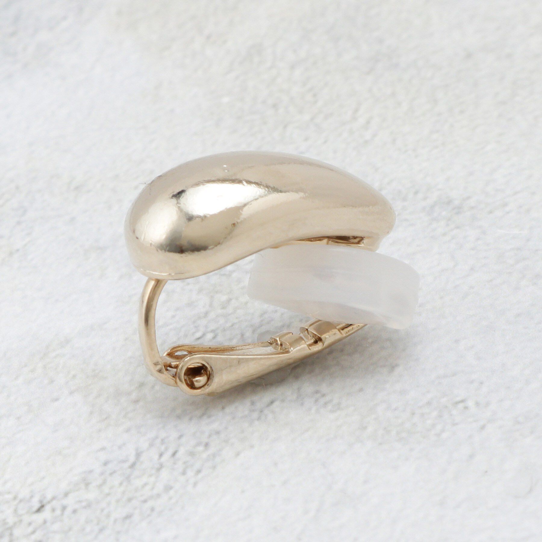 OPAQUE.CLIP「メタルドロップワンタッチイヤリング」|イヤリング|