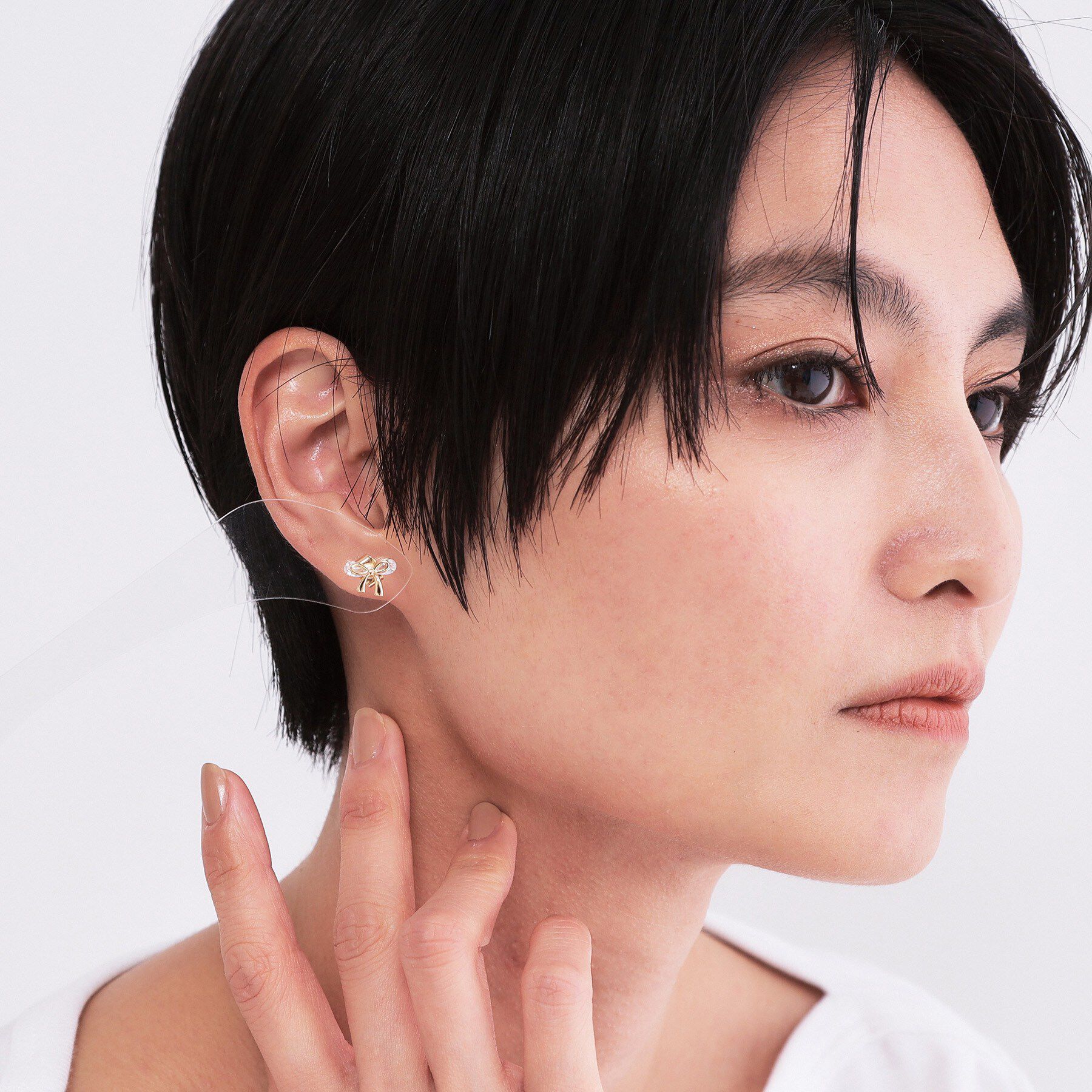 OPAQUE.CLIP「ビジュー&times;メタルリボンミニピアス」|ピアス|