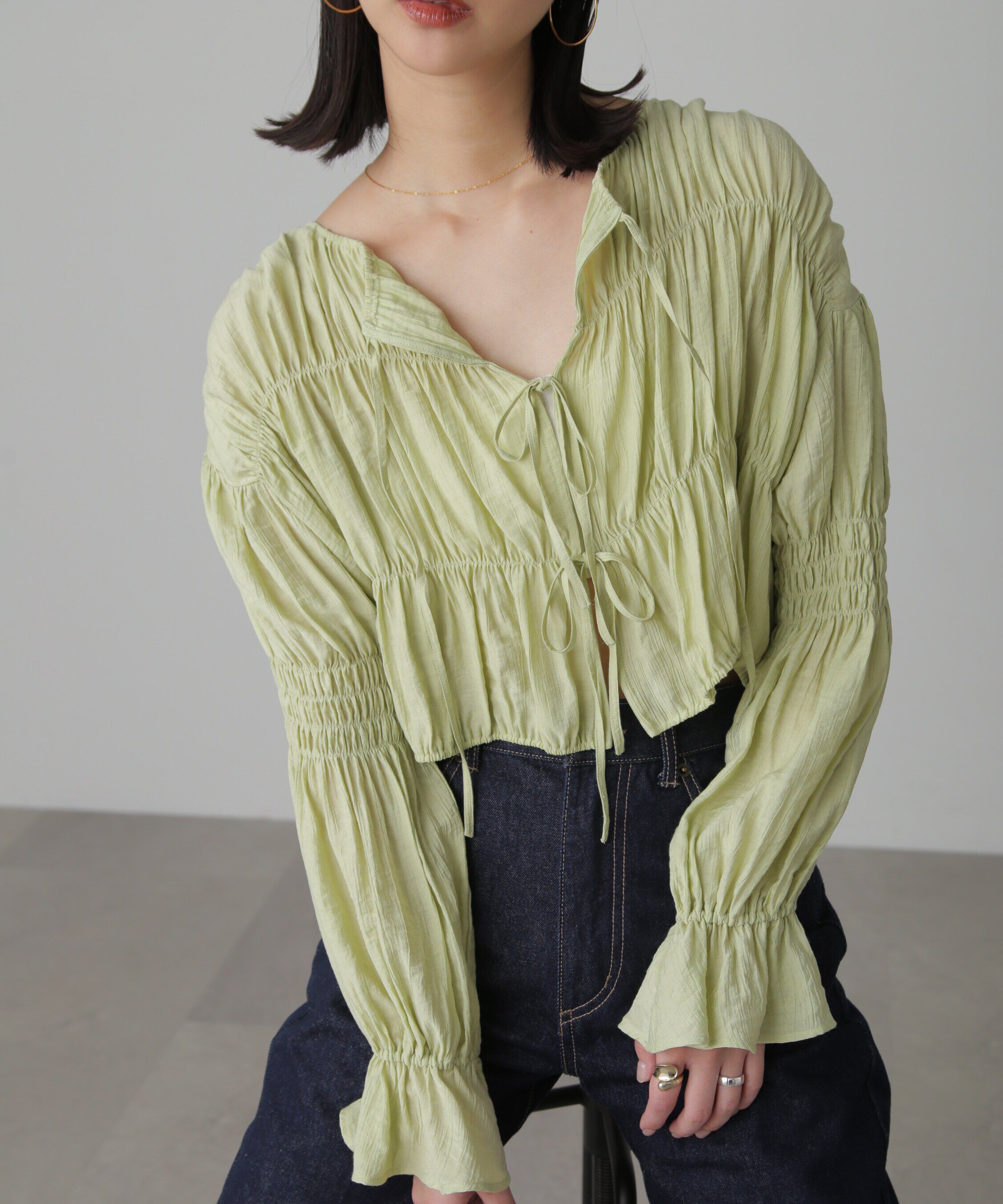  「シアーギャザー前開き短丈ブラウス」|シャツ・ブラウス|