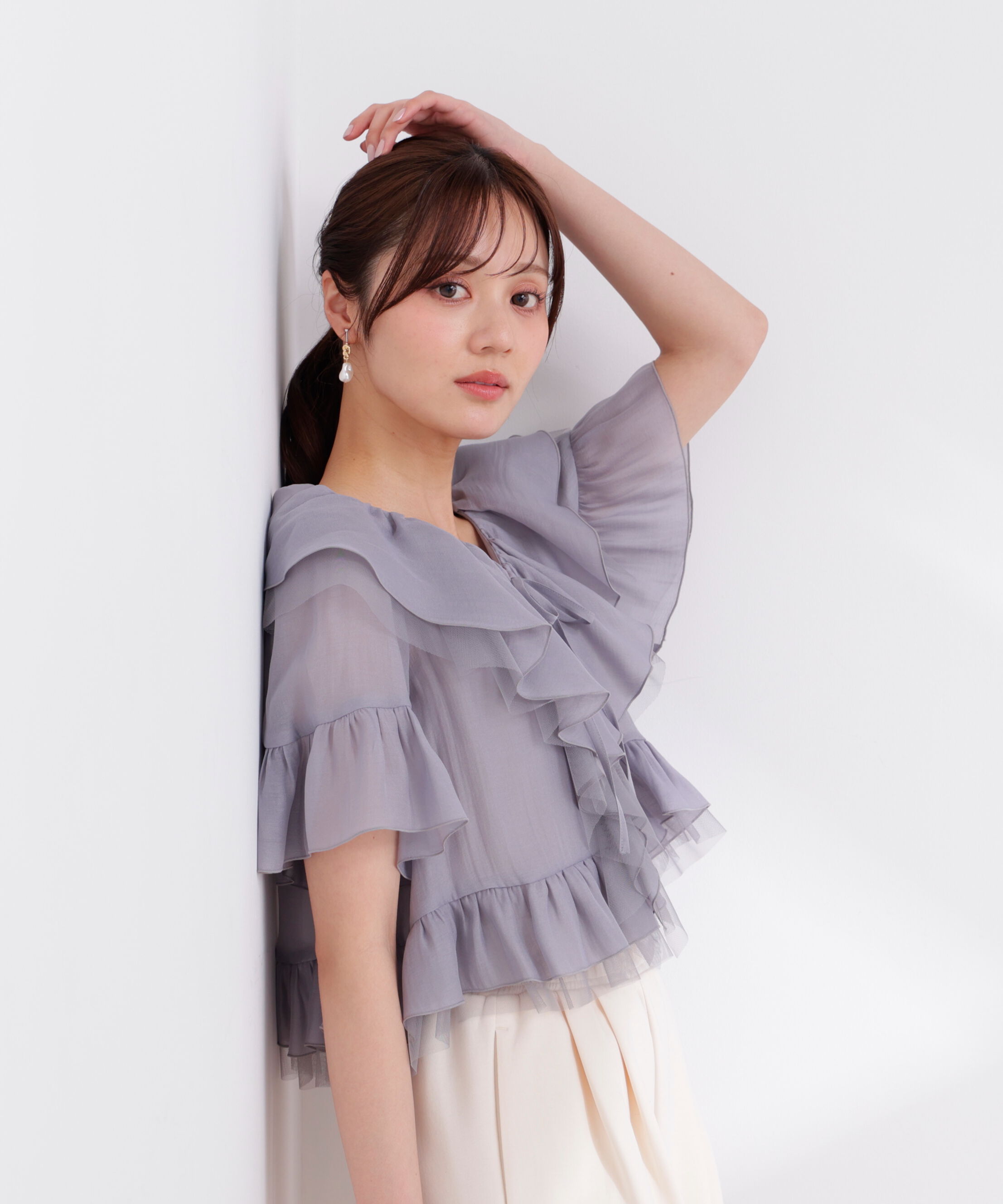 PROPORTION BODY DRESSING「チュール付きラッフルブラウス 26SS」|シャツ・ブラウス|
