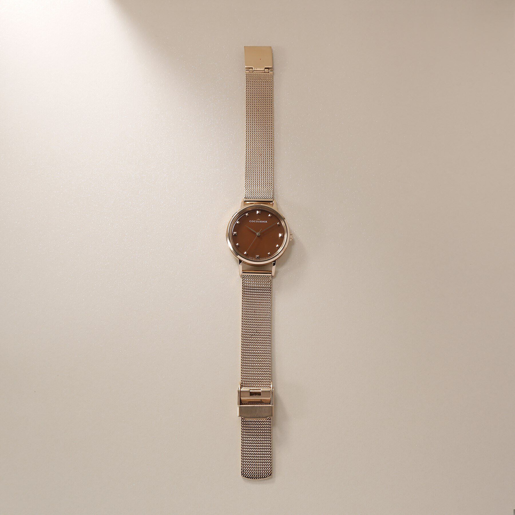 COCOSHNIK「RGラウンドメッシュベルト ウォッチ（ブラウン）」|腕時計|