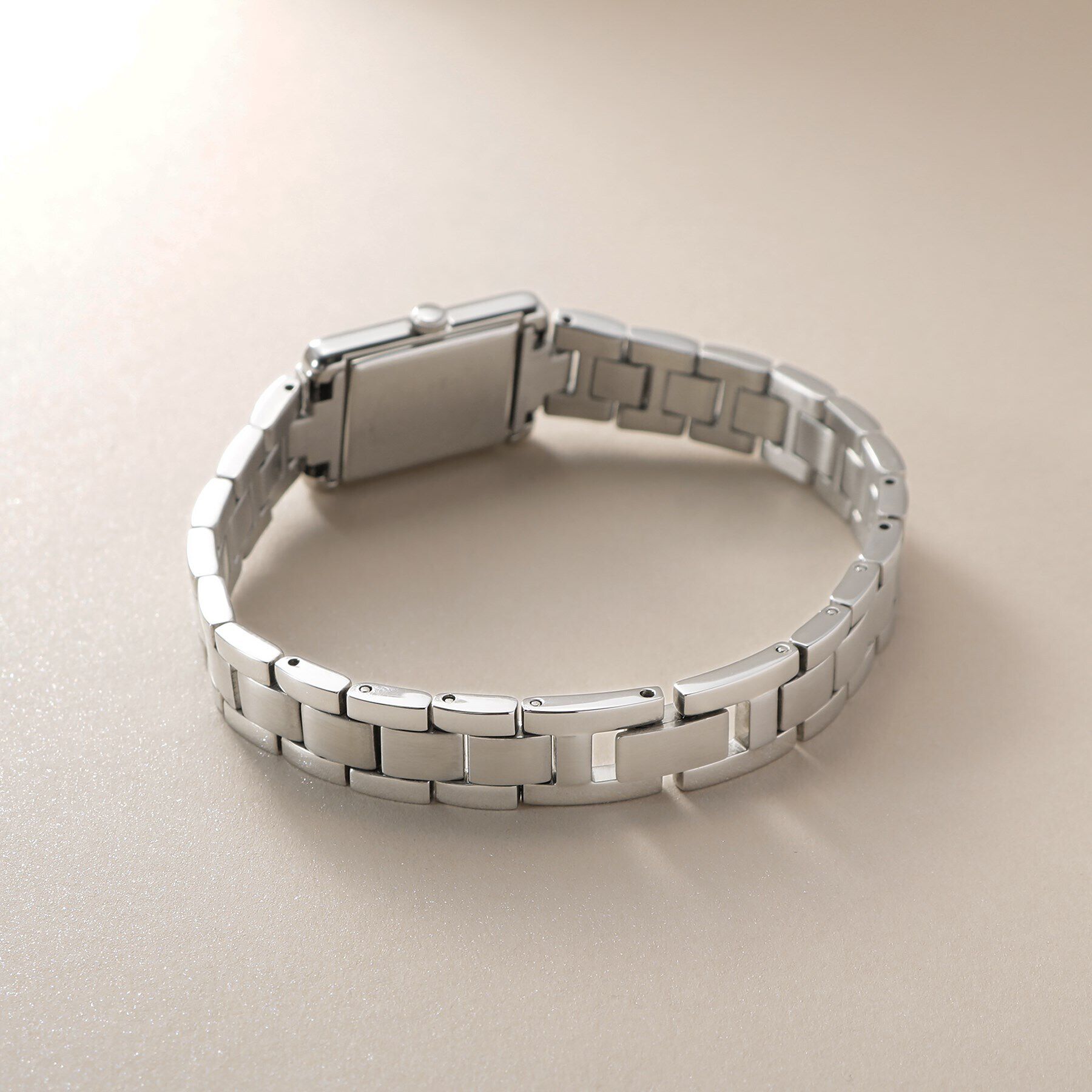 COCOSHNIK「SSスクエアメタルバンド ウォッチ（シルバー旭光ダイヤモンド）」|腕時計|